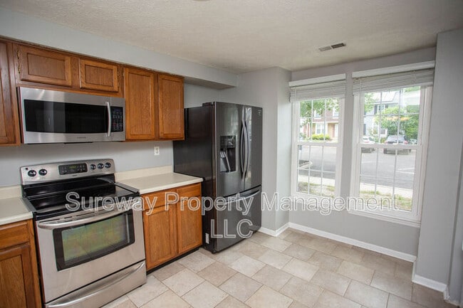 Building Photo - 38 Dorchester Cir