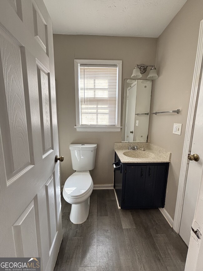 Building Photo - 1216 Cedar Creek Ct NW