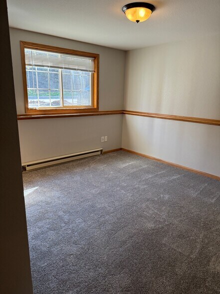 Building Photo - 407 Glenwood Ave