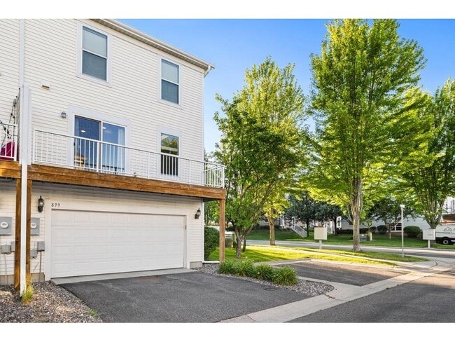 Building Photo - 899 Ledgestone Dr