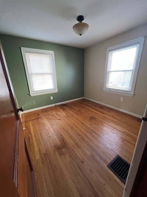 Building Photo - 105 Mavern Ave