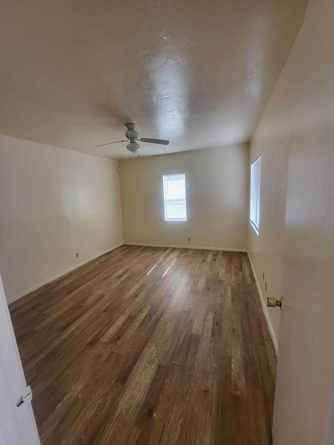 Building Photo - Little North Valley home