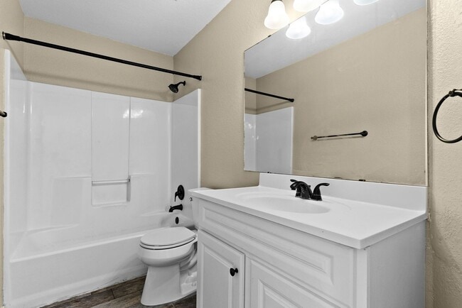 Building Photo - 4604 Greyhound Dr