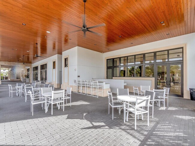 Building Photo - 10455 NW 82nd St