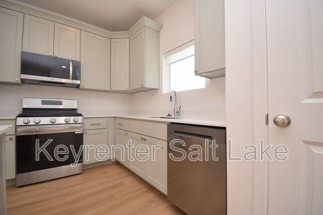 Building Photo - 4479 S 500 E