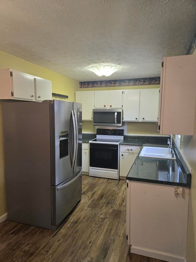 Building Photo - For Rent – 1304 Cobble Stone Court, Johnso...