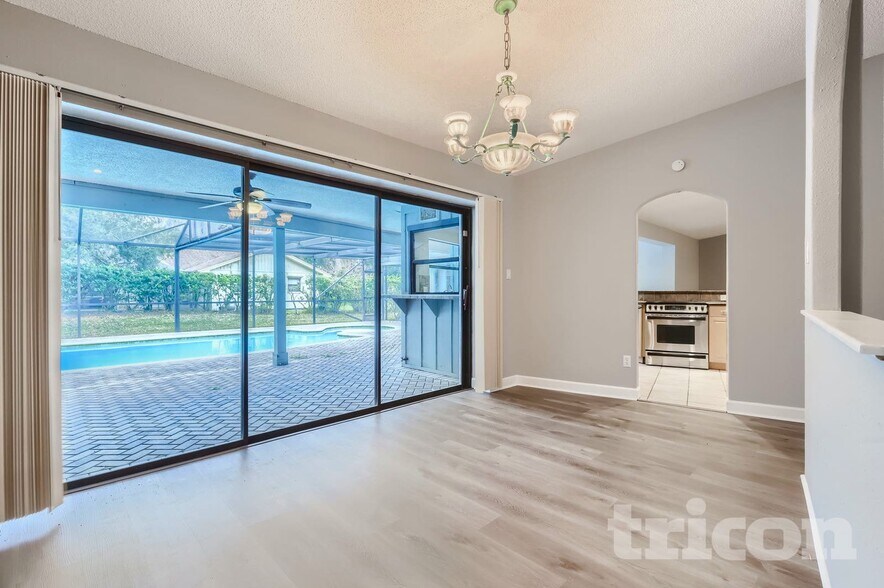 Building Photo - 1736 Pine Creek Ct