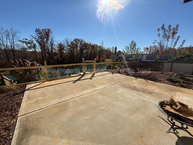 Building Photo - 610 Spaulding St