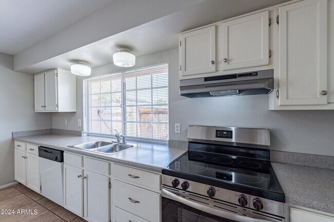 Building Photo - 4315 W Morrow Dr