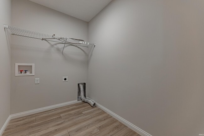 Building Photo - 9808 Blyth Dr