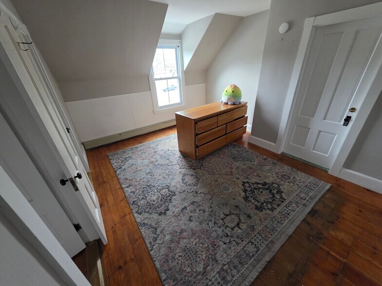 Building Photo - 176 US Route 1