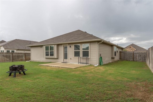 Building Photo - 310 Hyltin St