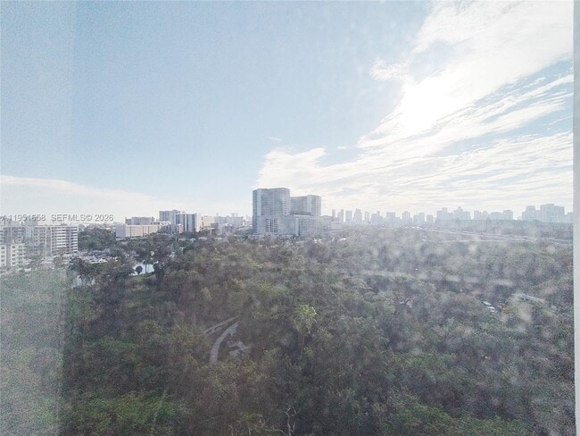 Building Photo - 1871 NW S River Dr