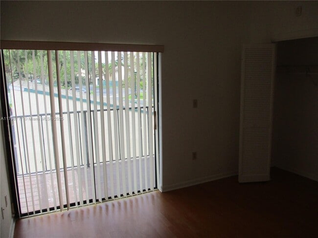 Building Photo - 10832 SW 72nd St