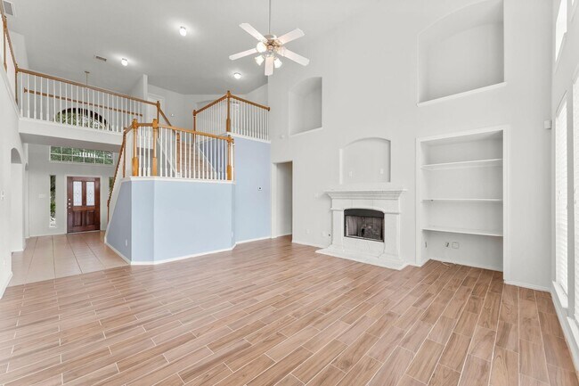 Building Photo - 29902 Legends Ridge Dr