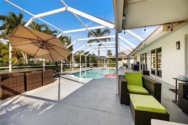 Building Photo - 4516 SW 21st Pl