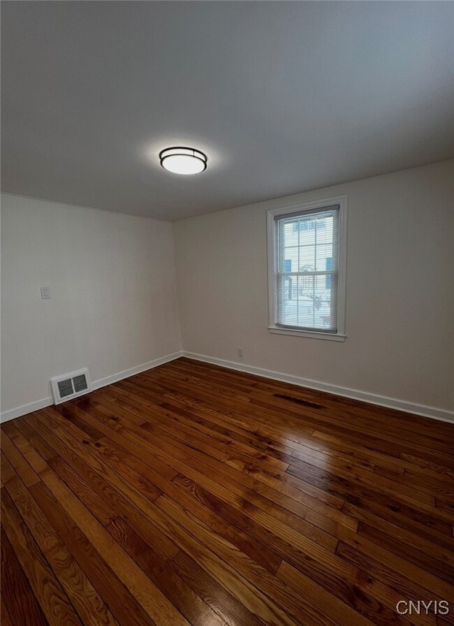 Building Photo - 435 French Rd