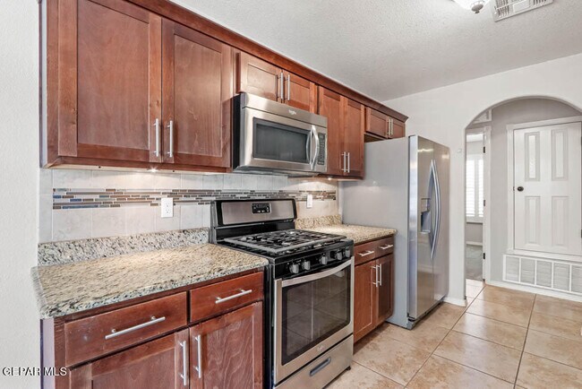 Building Photo - 7000 Long Meadow Dr