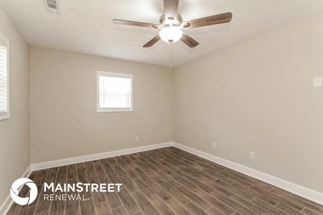 Building Photo - 4716 Lawrence Orr Rd