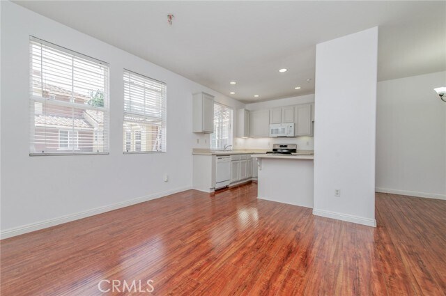 Building Photo - 216 Timberwood
