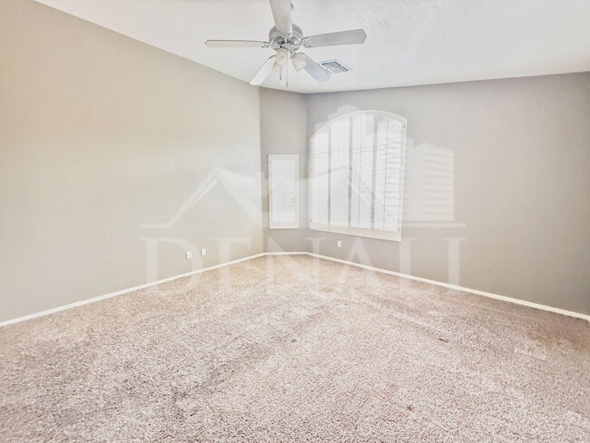 Building Photo - 4330 E Cottonwood Ln