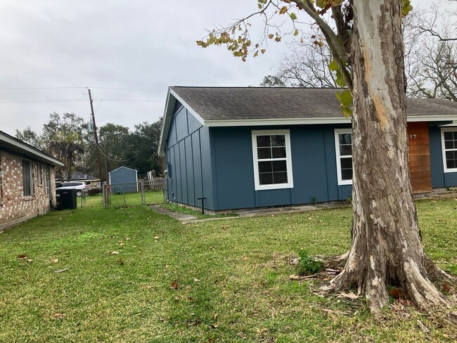 Building Photo - Charming 3BR House in Humble