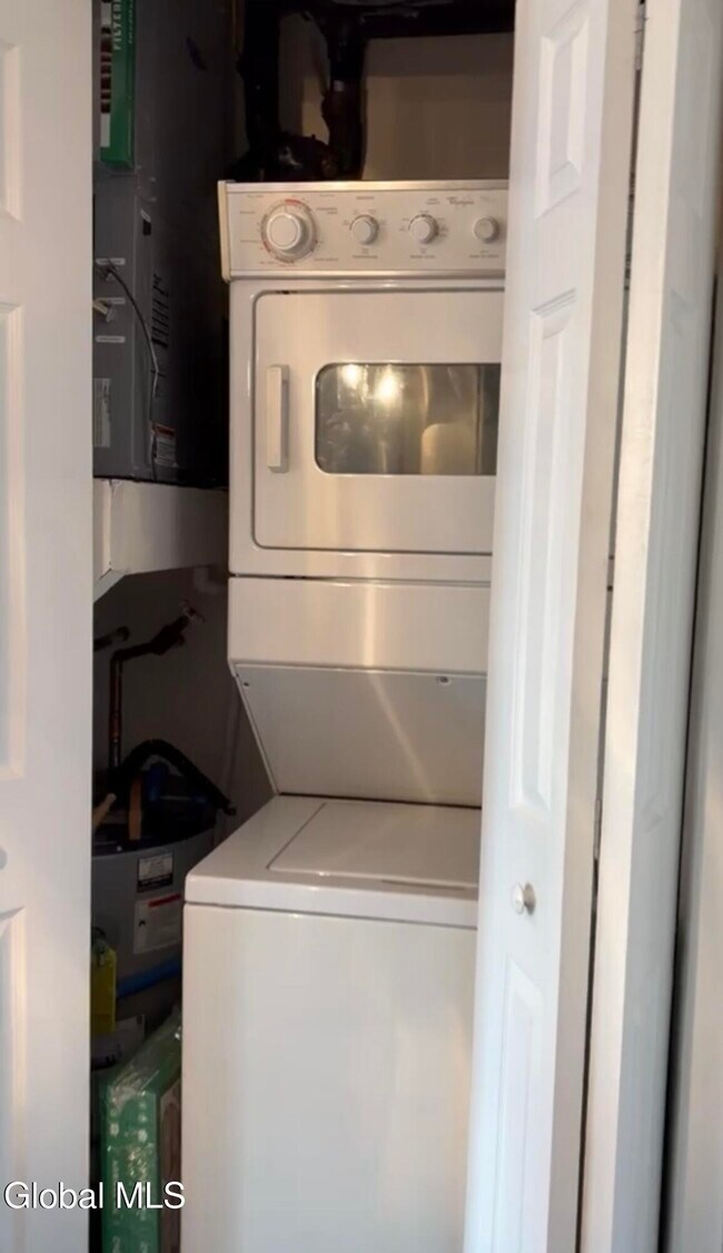 Building Photo - 413 Diamond Rock Cir