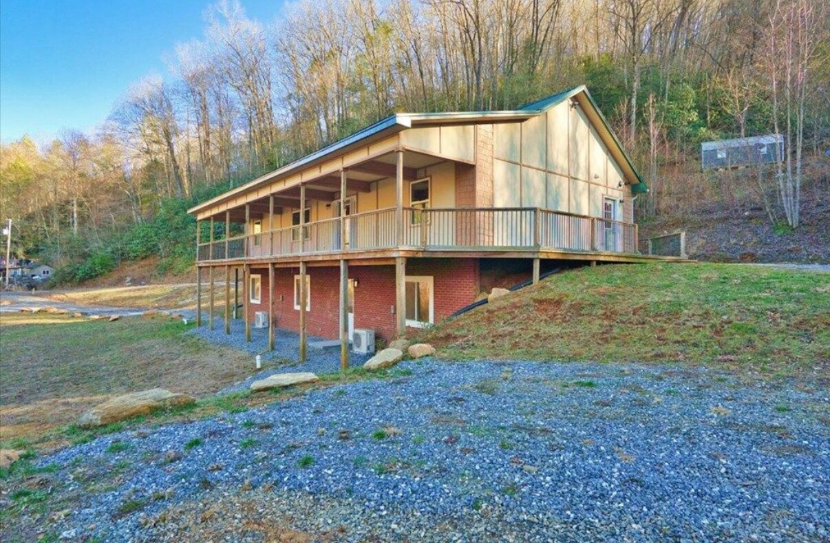 Building Photo - 68 Iceburg Ln