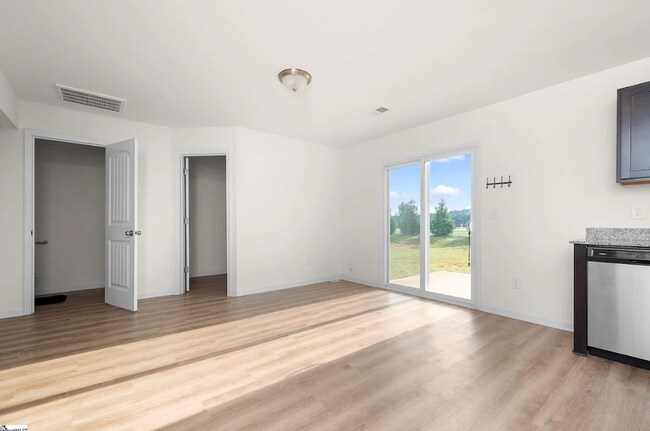 Building Photo - 422 Seaborn Cir