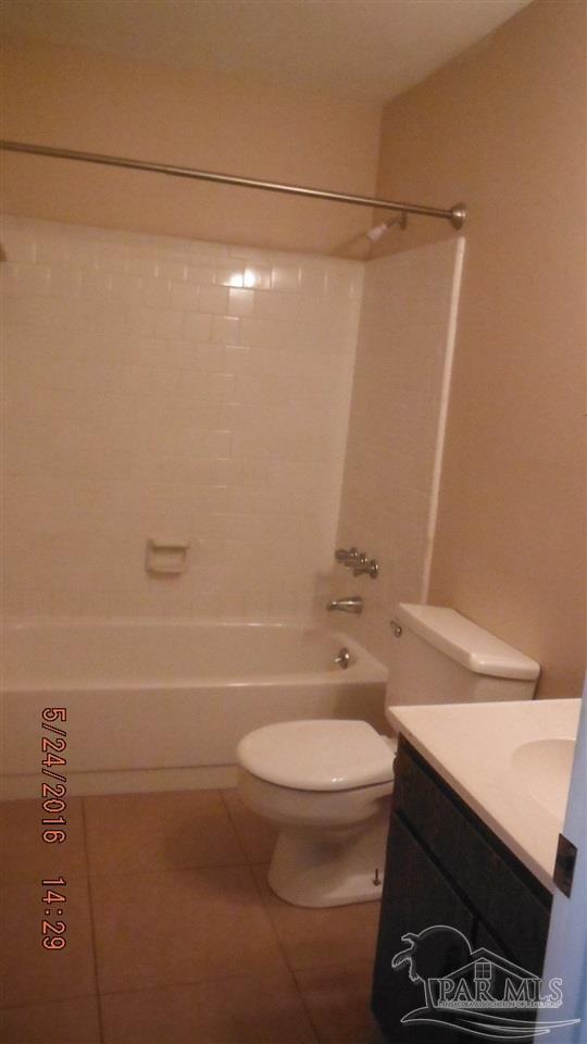Building Photo - 2361 Sugartree Ct