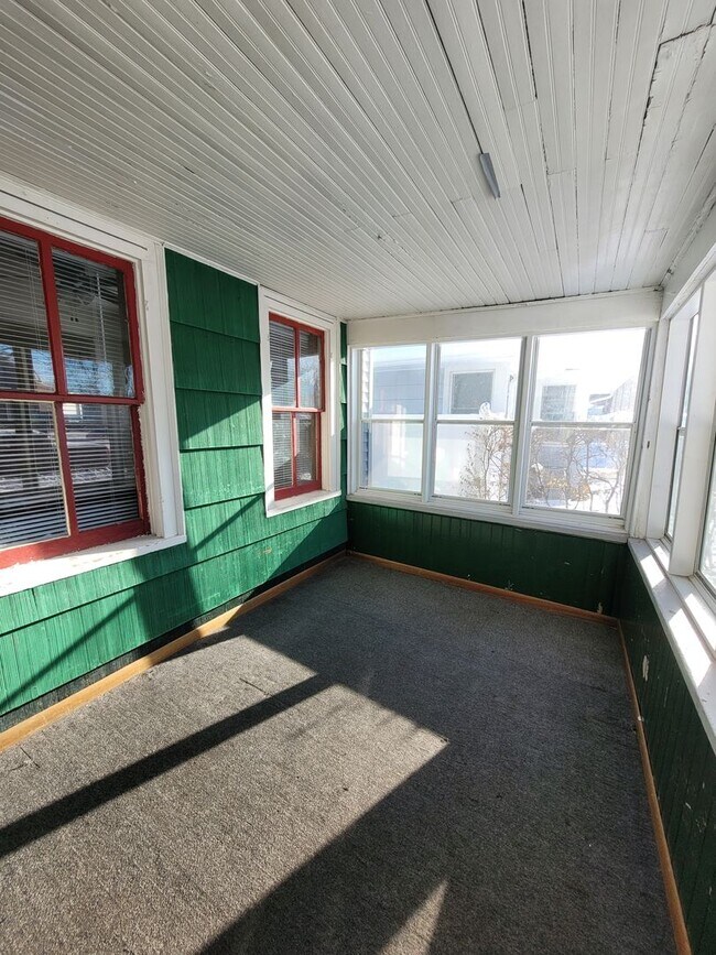 Building Photo - bry1804