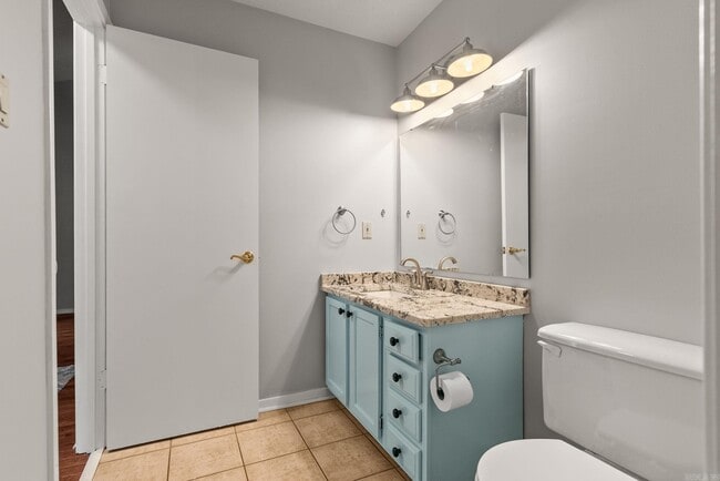 Building Photo - 102 Windwood Ln