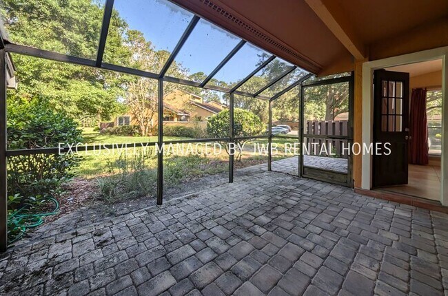 Building Photo - 763 Driftwood Cir