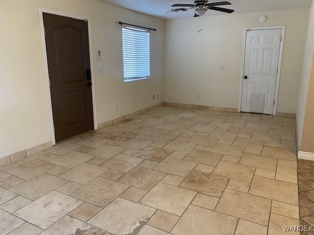 Building Photo - 548 Ramar Rd