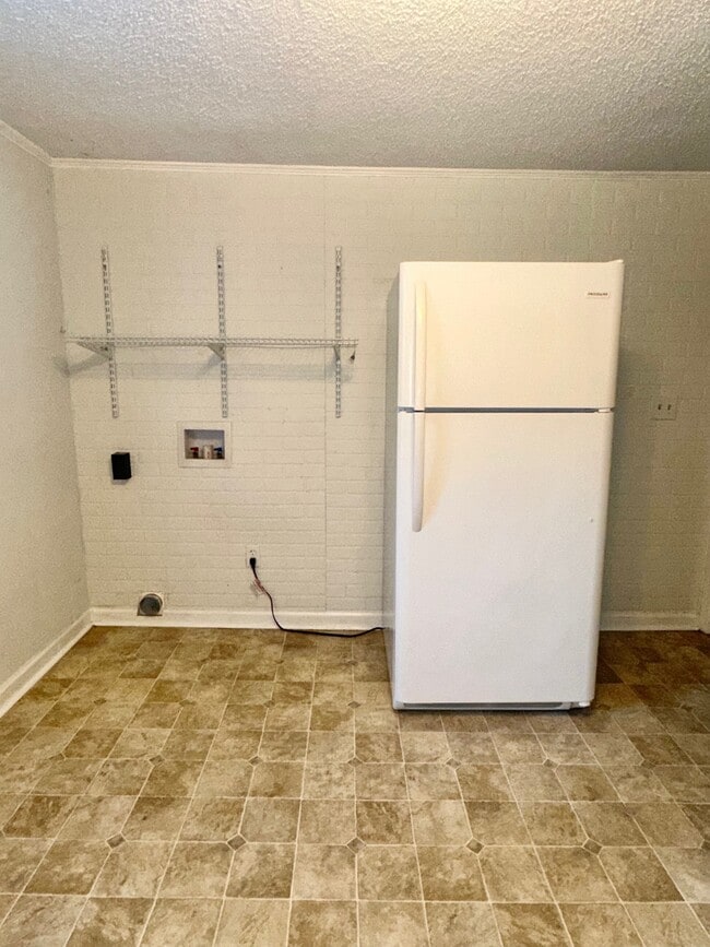 Building Photo - 1857 Pamplico Hwy