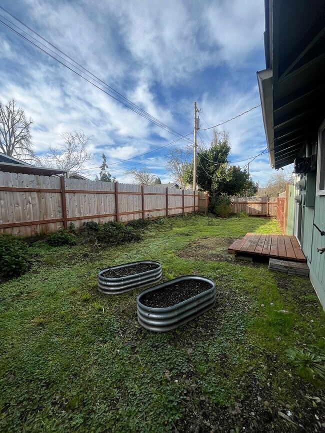 Building Photo - 1-Bedroom 1-Bathroom apartment in Cottage Grove