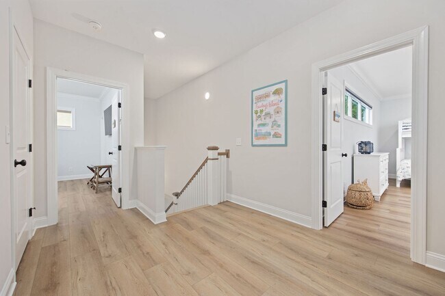 Building Photo - All Inclusive Seasonal Rental in the Beaut...