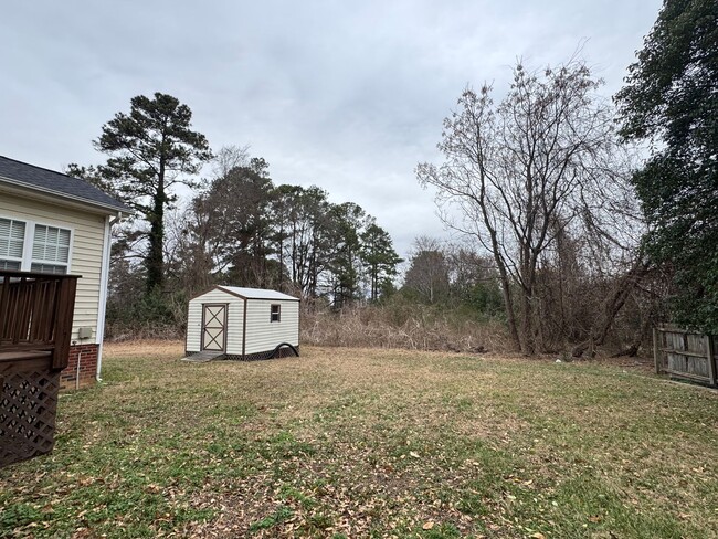 Building Photo - 3 Bedroom |  2.5 Bathroom Raleigh Home wit...