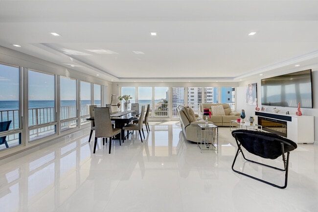 Building Photo - 4100 Galt Ocean Dr