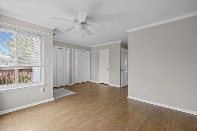 Building Photo - 1559 Sword Dancer Dr