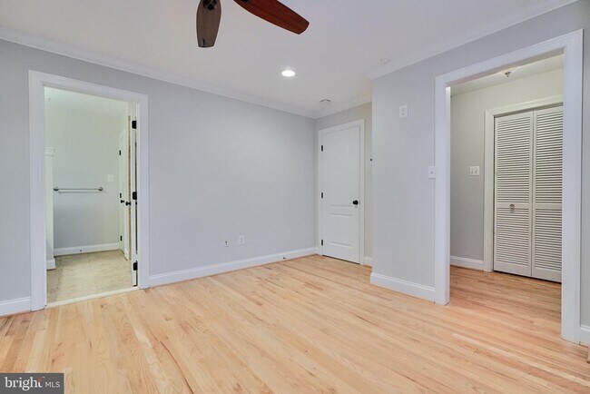 Building Photo - 1714 Olive St