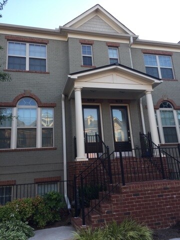 Building Photo - 210 Alderwood Point