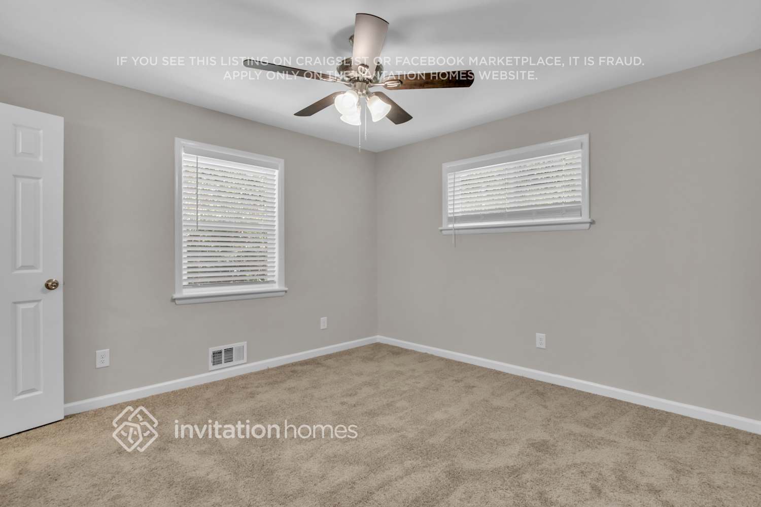 Building Photo - 2875 Laurel Ln