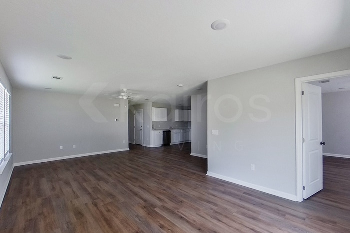 Building Photo - 10 Camper Cir