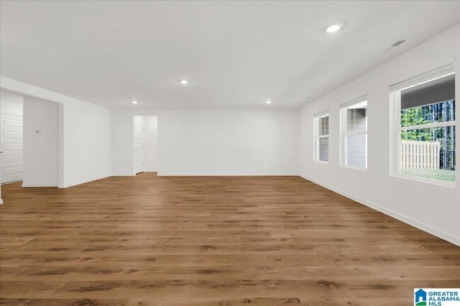 Building Photo - 283 Halifax Ln