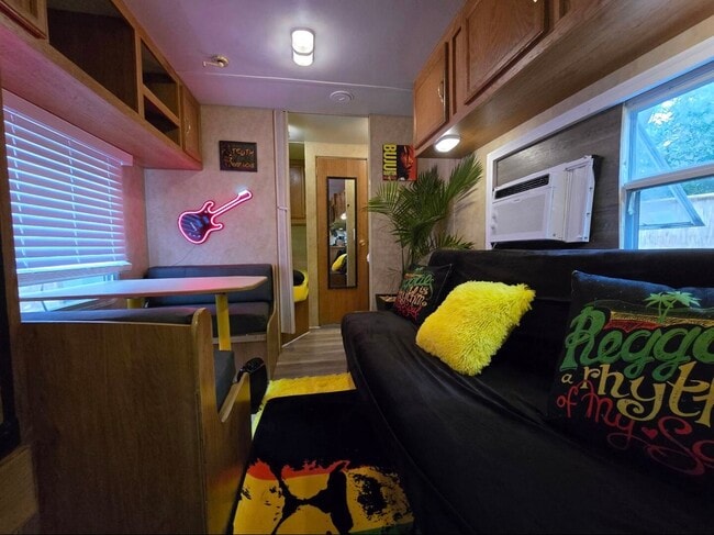 Building Photo - 15634 SW 41st Street Rd