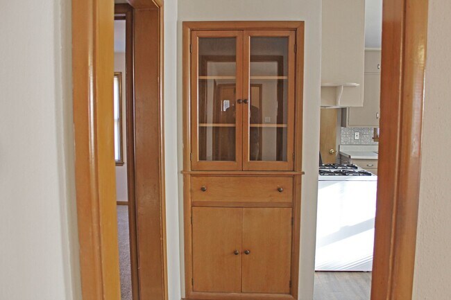 Building Photo - 2-Bedroom, 1-Bath House for Rent