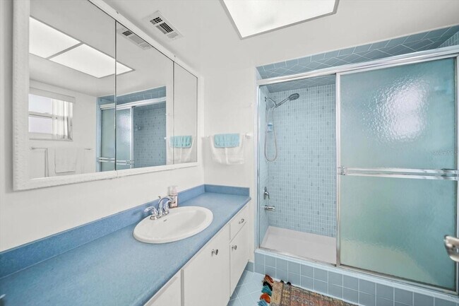 Building Photo - 5108 Brittany Dr S