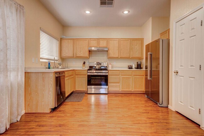 Building Photo - 9936 Elkhead Creek Way