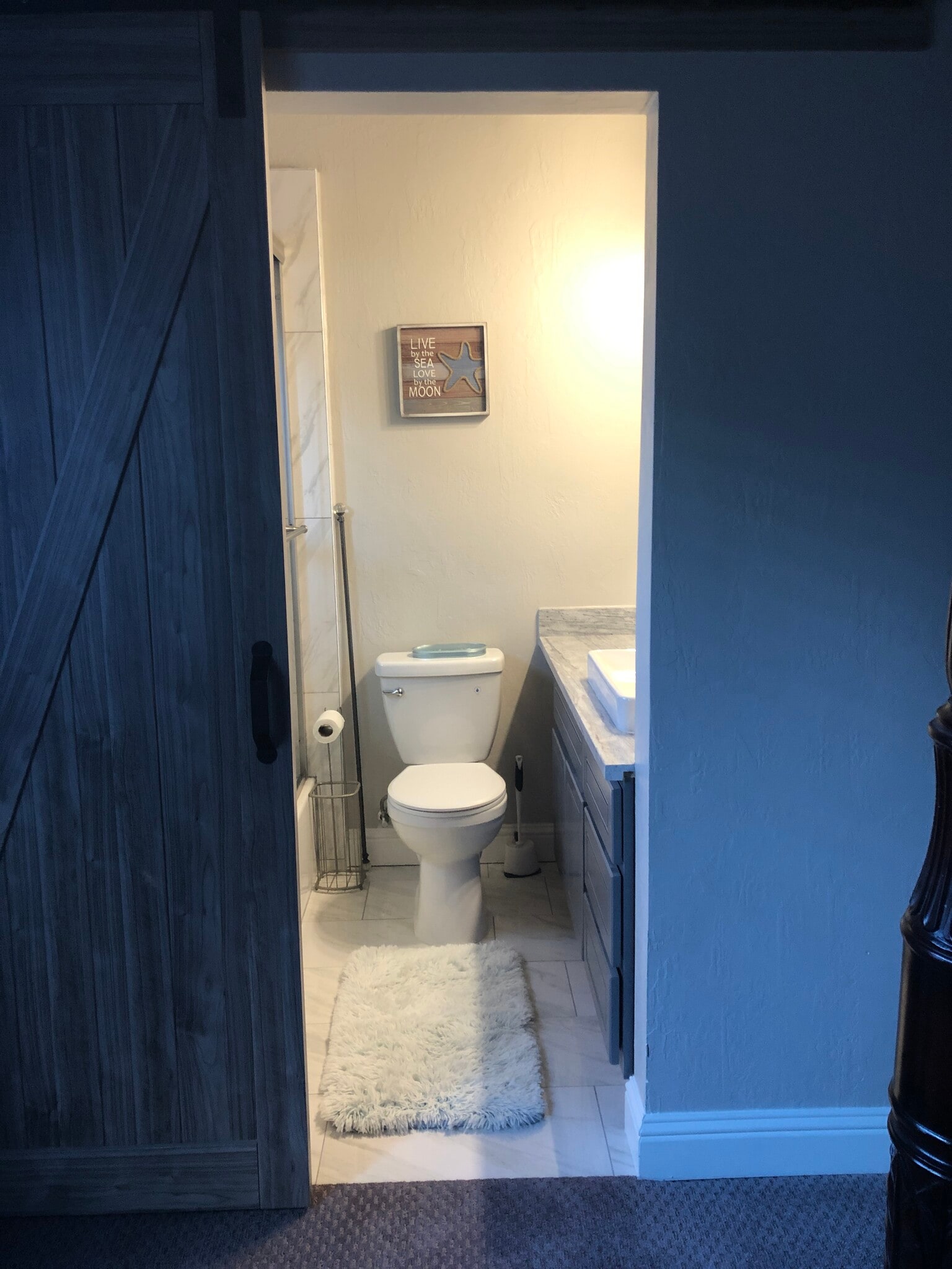 private bath - 135 Bixby St